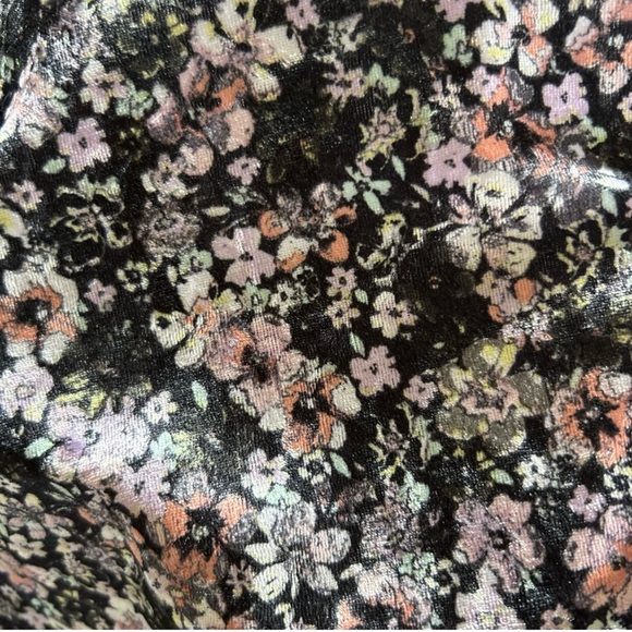 Floral Velour Shirt - Picture 5 of 5